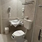 מלון דירות Nauthotel גראדו