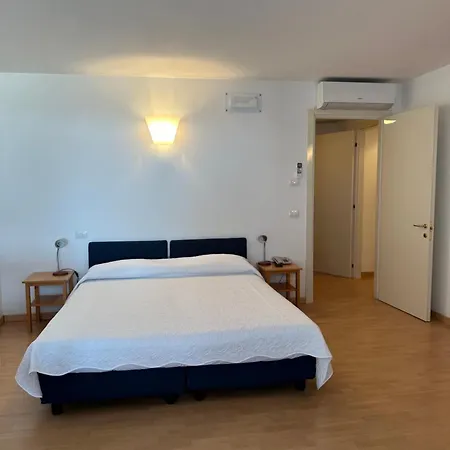 Nauthotel アパートホテル